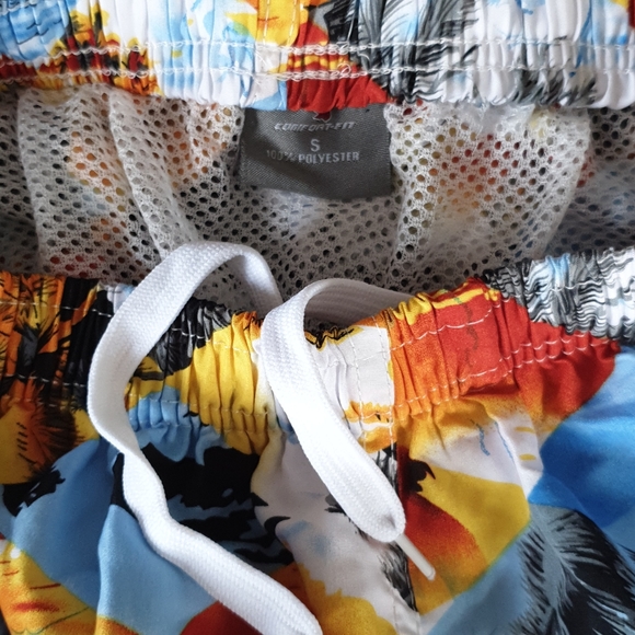 Vibrant Beach/Swim Trunks - Picture 3 of 3